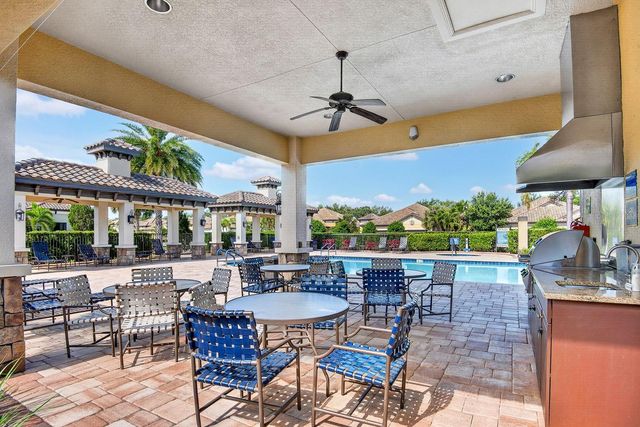 4417 AMALFI AVENUE, Sarasota, FL 34243