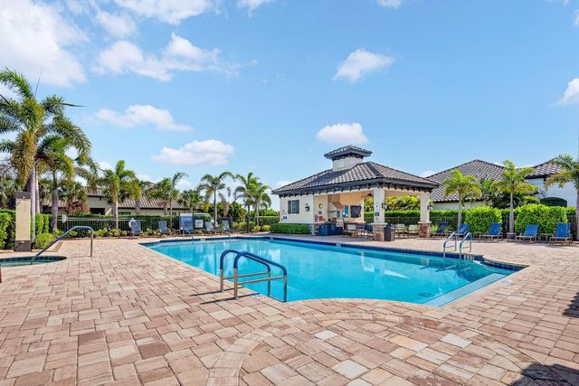 4417 AMALFI AVENUE, Sarasota, FL 34243
