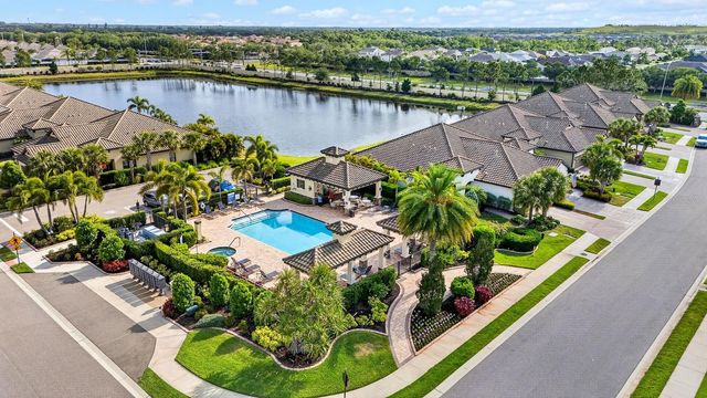 4417 AMALFI AVENUE, Sarasota, FL 34243