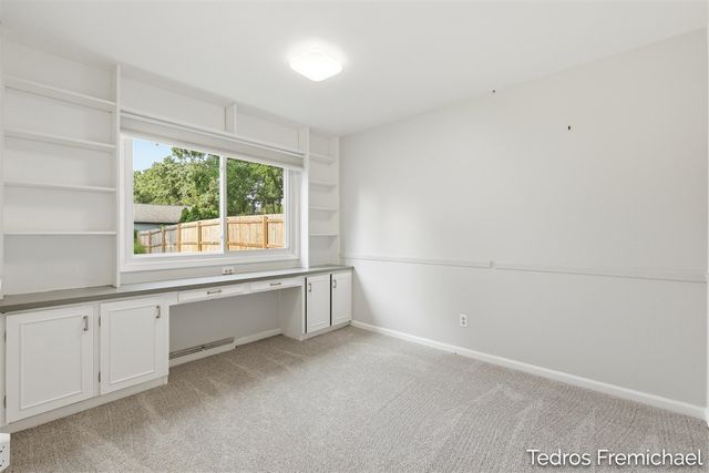 2423 Ridgefield Road, Portage, MI 49024