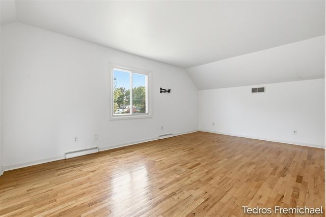 2423 Ridgefield Road, Portage, MI 49024
