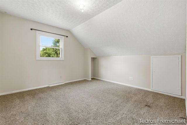 2423 Ridgefield Road, Portage, MI 49024