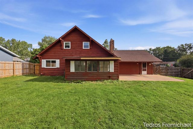 2423 Ridgefield Road, Portage, MI 49024