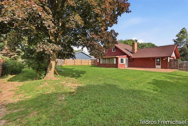 2423 Ridgefield Road, Portage, MI 49024
