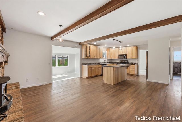 2423 Ridgefield Road, Portage, MI 49024