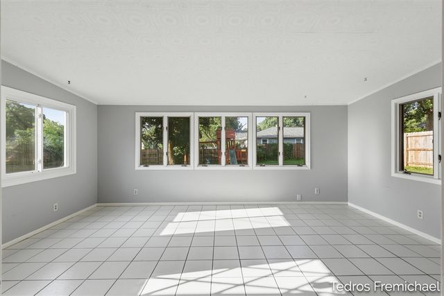 2423 Ridgefield Road, Portage, MI 49024