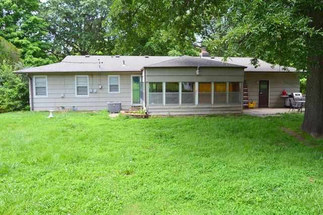 11403 Orchard Road, Kansas City, MO 64134