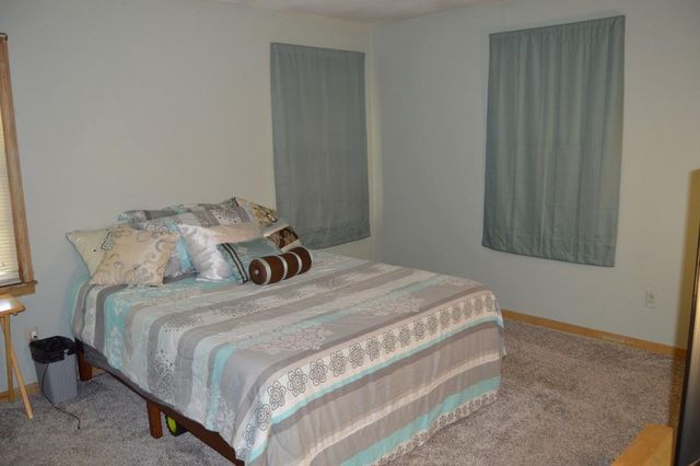 11403 Orchard Road, Kansas City, MO 64134