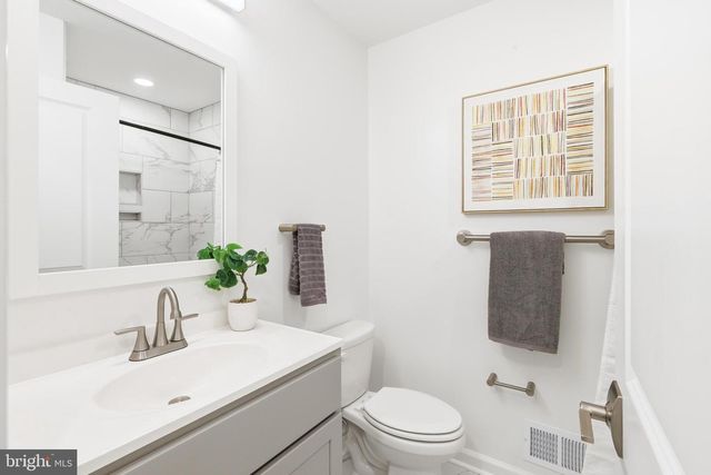 1307 N BROADWAY, Baltimore, MD 21213