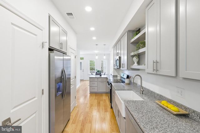 1307 N BROADWAY, Baltimore, MD 21213