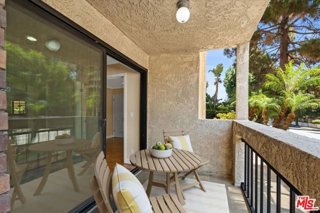 12321 Ocean Park Boulevard 2, Los Angeles, CA 90064