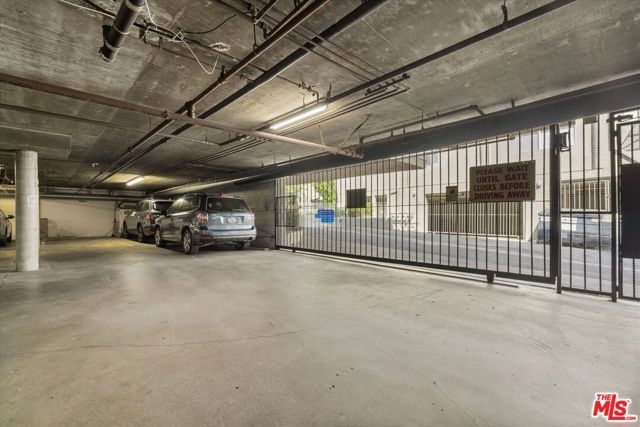 12321 Ocean Park Boulevard 2, Los Angeles, CA 90064
