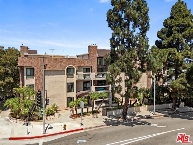 12321 Ocean Park Boulevard 2, Los Angeles, CA 90064