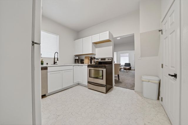1604 W Maxwell Ave, Spokane, WA 99202