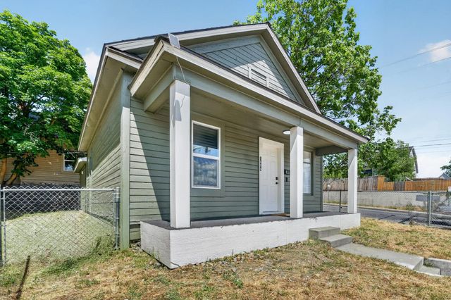 1604 W Maxwell Ave, Spokane, WA 99202
