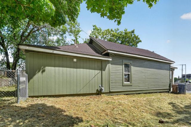 1604 W Maxwell Ave, Spokane, WA 99202