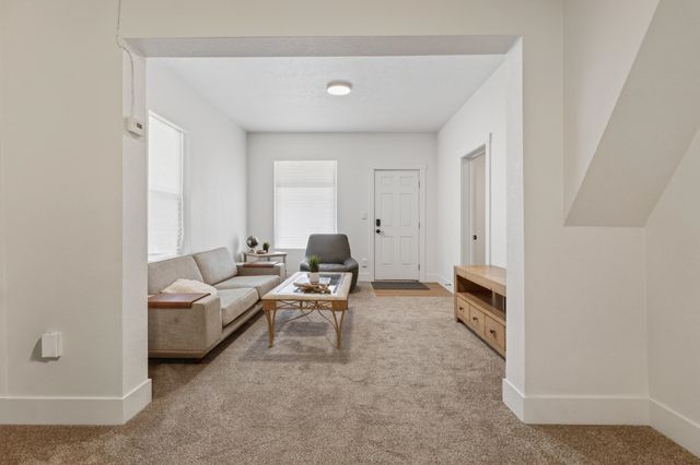1604 W Maxwell Ave, Spokane, WA 99202