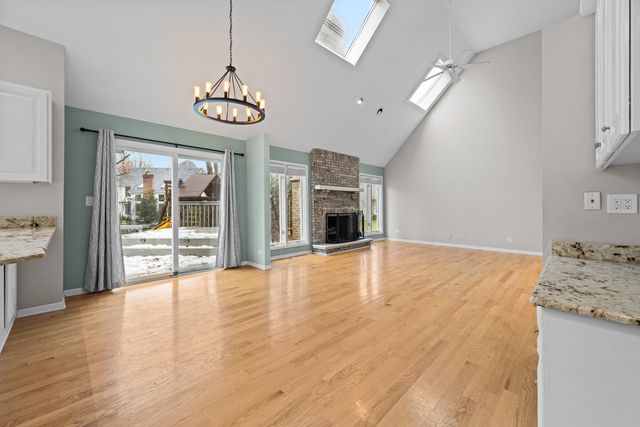 1627 Sauk Drive, Batavia, IL 60510