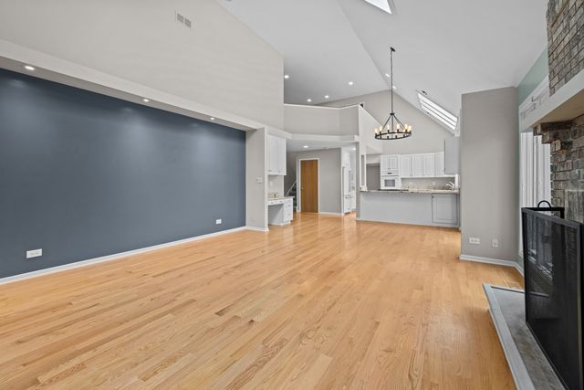 1627 Sauk Drive, Batavia, IL 60510