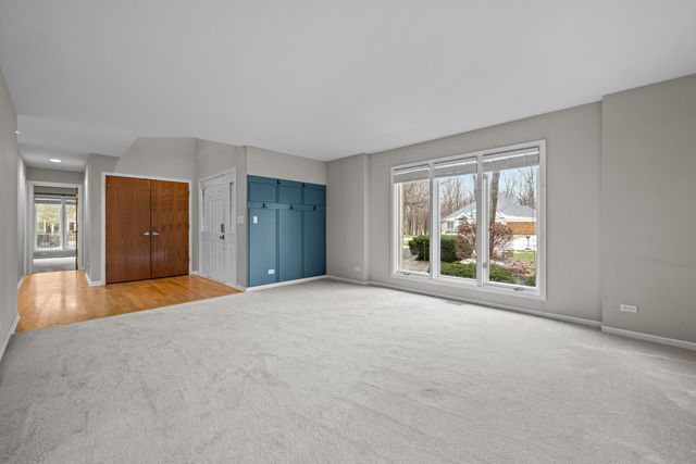 1627 Sauk Drive, Batavia, IL 60510