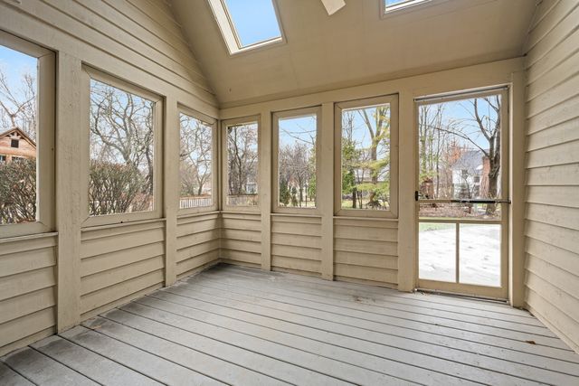 1627 Sauk Drive, Batavia, IL 60510