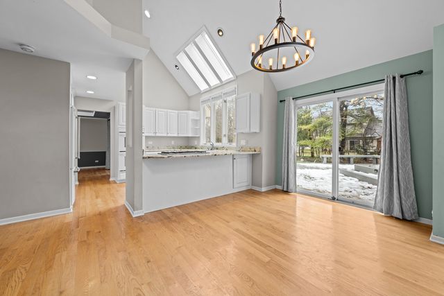 1627 Sauk Drive, Batavia, IL 60510