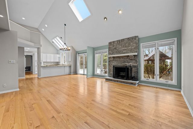 1627 Sauk Drive, Batavia, IL 60510