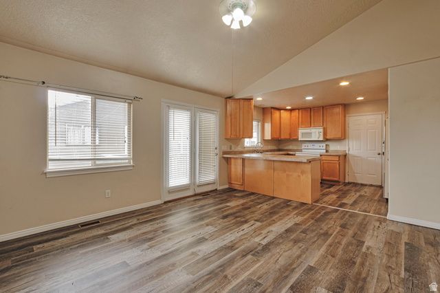 2895 N 2225 ST, Layton, UT 84040