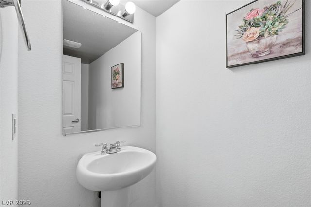 4705 Blaise Avenue 102, North Las Vegas, NV 89084