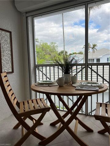 7087 Barrington CIR 201, Naples, FL 34108