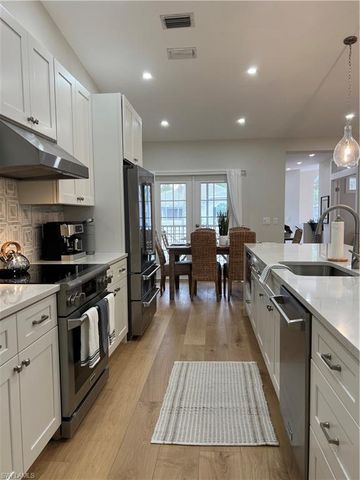 7087 Barrington CIR 201, Naples, FL 34108