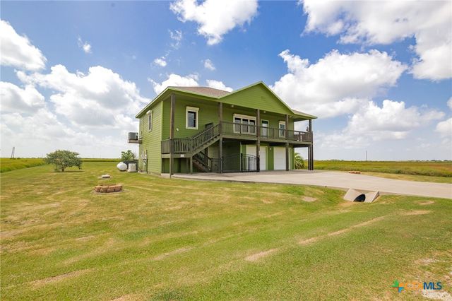 117 Sunset Way, Port Lavaca, TX 77979