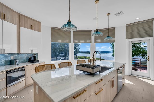 1 Island View Way, Sea Bright, NJ 07760
