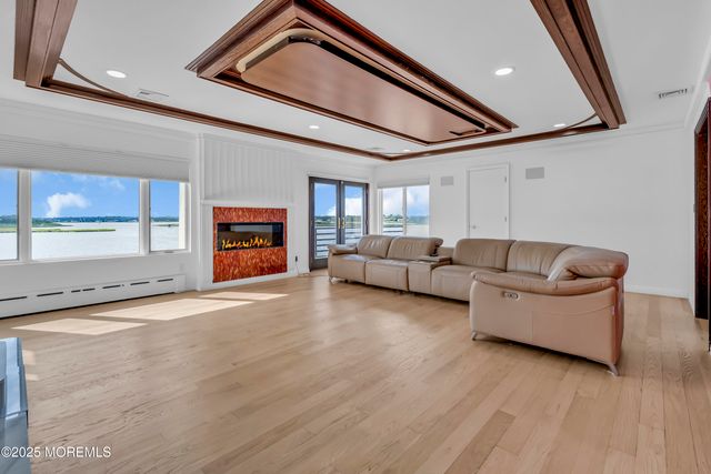 1 Island View Way, Sea Bright, NJ 07760