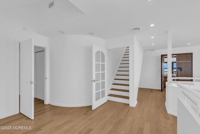 1 Island View Way, Sea Bright, NJ 07760