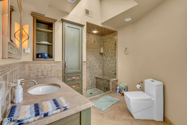1 Island View Way, Sea Bright, NJ 07760