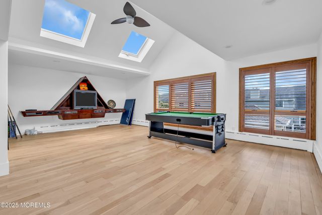 1 Island View Way, Sea Bright, NJ 07760