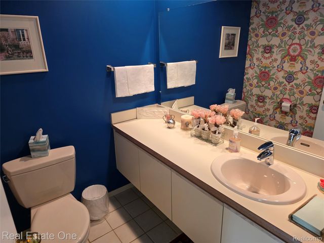 4201 Breckenridge Drive 74, West Bloomfield Charter Township, MI 48322
