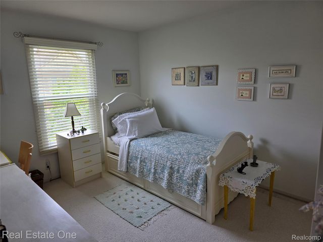 4201 Breckenridge Drive 74, West Bloomfield Charter Township, MI 48322