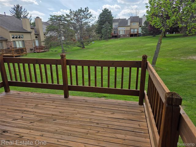 4201 Breckenridge Drive 74, West Bloomfield Charter Township, MI 48322