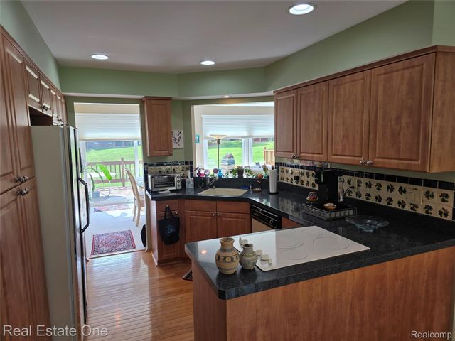 4201 Breckenridge Drive 74, West Bloomfield Charter Township, MI 48322
