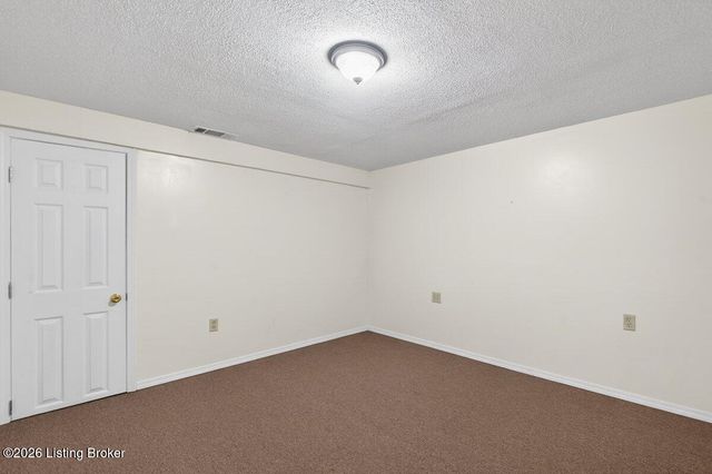 6813 Stone Hill Rd, Louisville, KY 40214