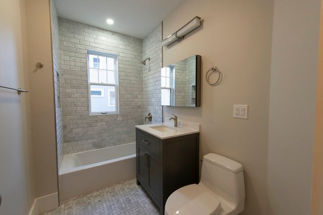 11 Wright St 1, Cambridge, MA 02138