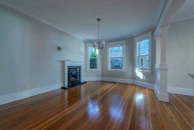 11 Wright St 1, Cambridge, MA 02138