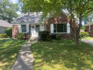 2527 Buckingham Avenue, Birmingham, MI 48009