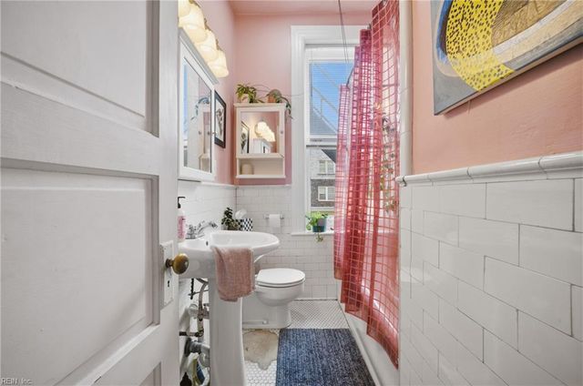 324 Colonial AVE, Norfolk, VA 23507