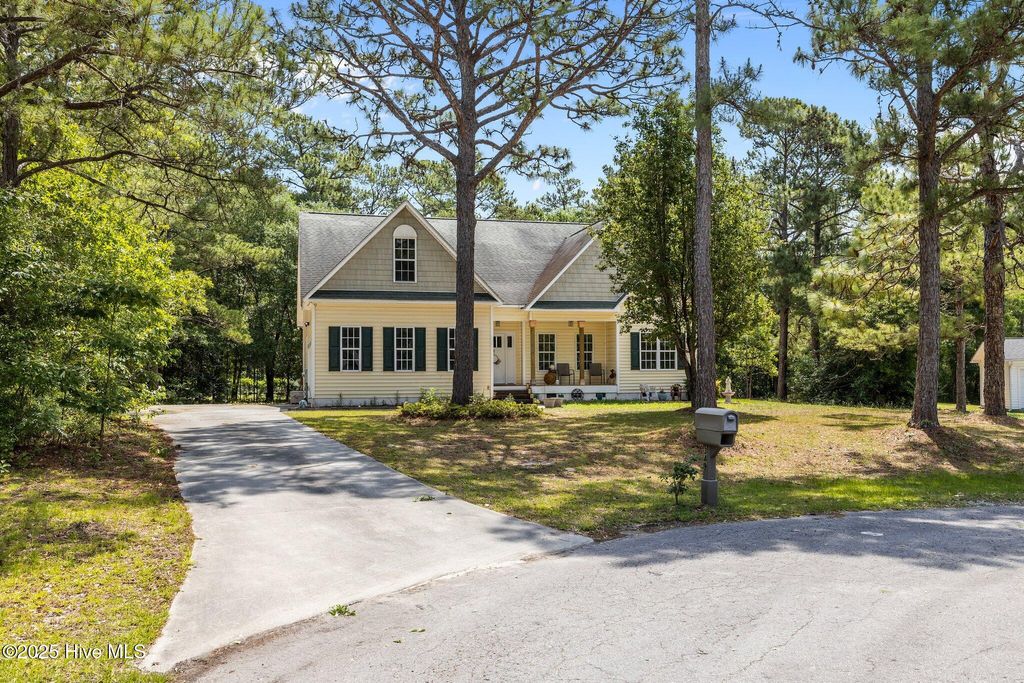 349 Star Hill Drive, Cape Carteret, NC 28584
