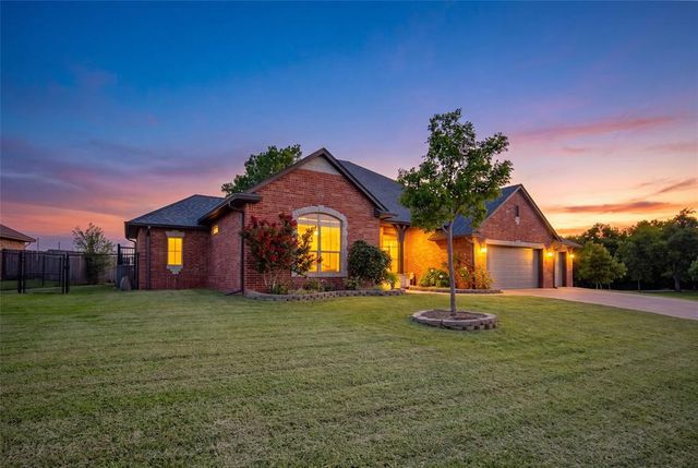 517 Heather Lane, Moore, OK 73160