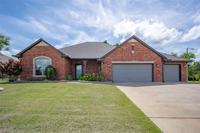 517 Heather Lane, Moore, OK 73160