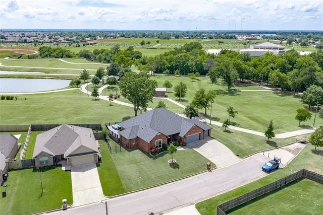 517 Heather Lane, Moore, OK 73160